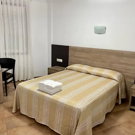 招待所 伊登旅馆 3*